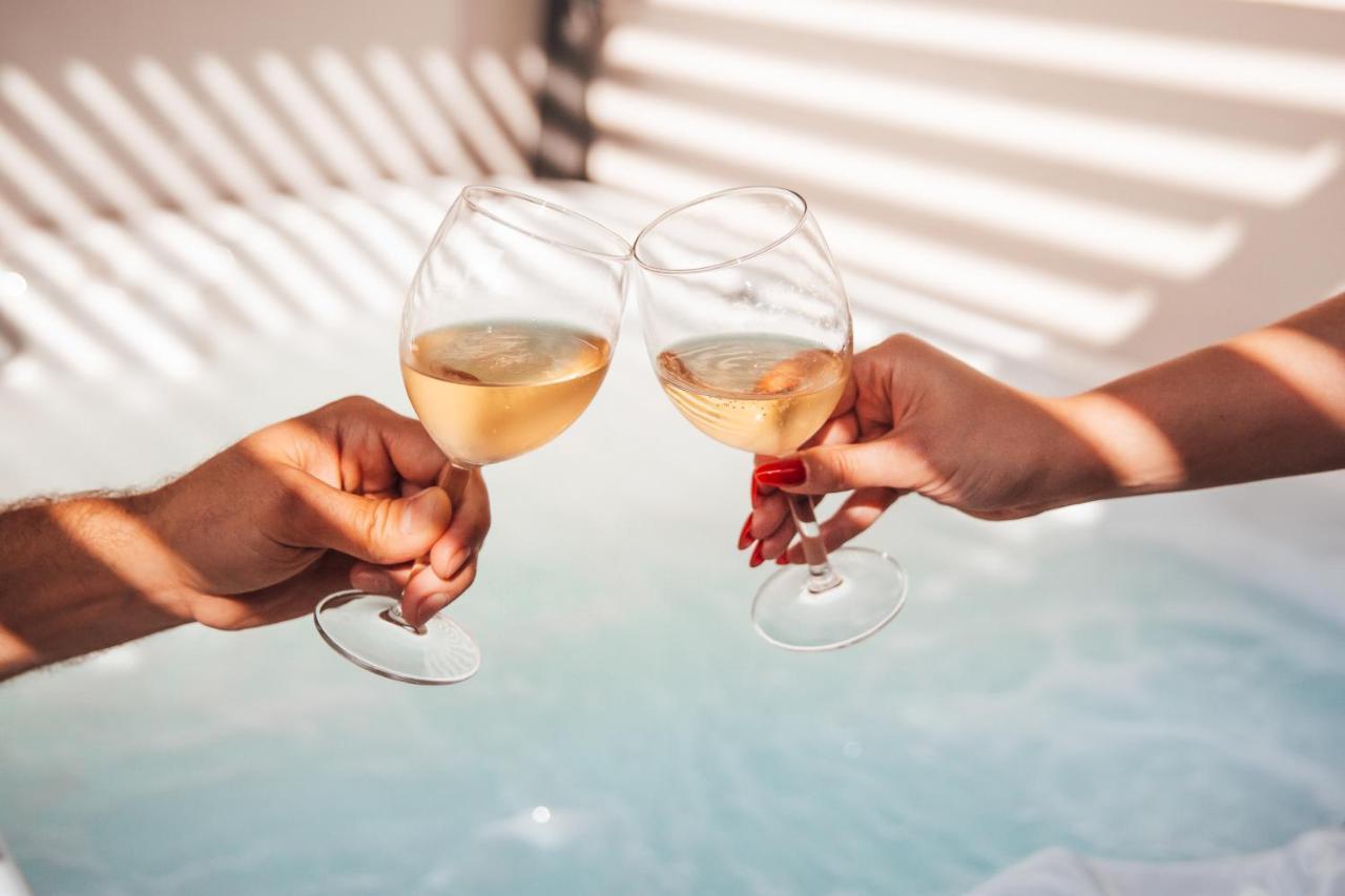 La Suite 176 - Piscine Privee, Spa, Hammam A 兰斯 外观 照片